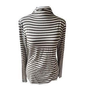 Women’s Size XS Stretch Rayon Striped Khaki & Cream Turtleneck By Ellen Tracy